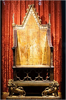 Saint Edward's Chair CC BY-SA 4.0
Darkmaterial