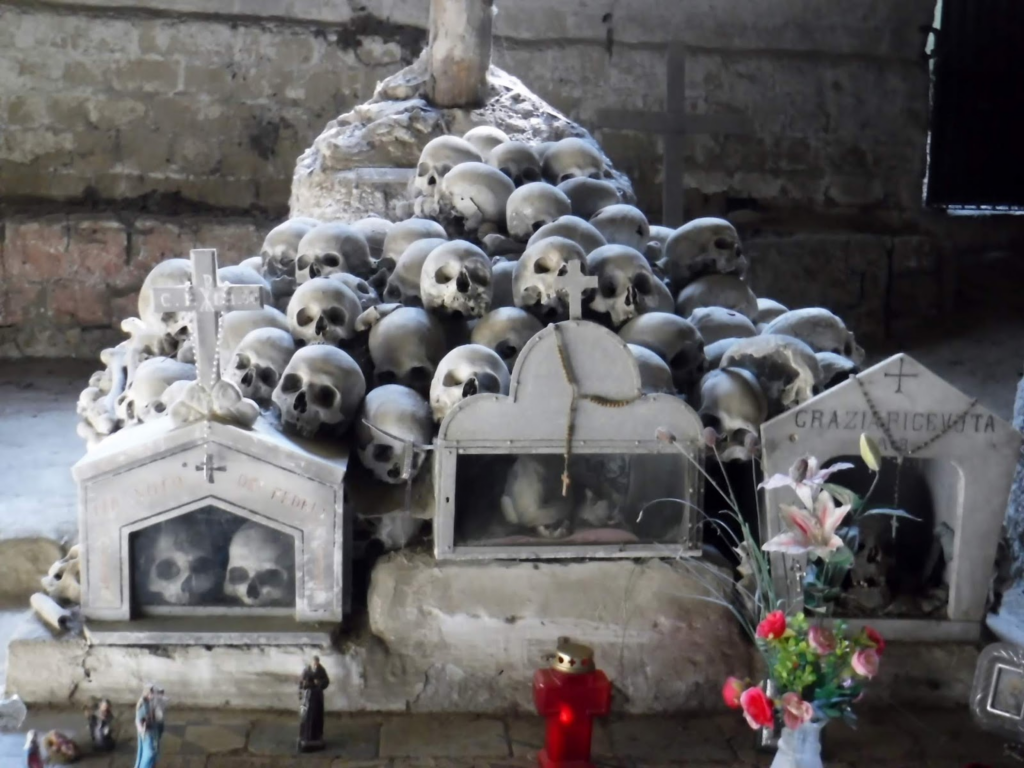 Cimitero delle Fontanelle